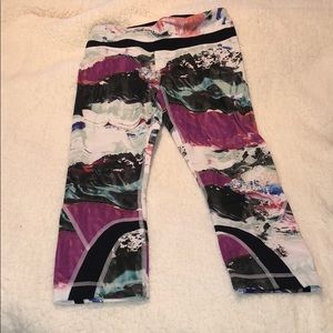 Lululemon Size 4 Capris